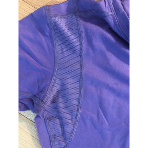 Nike Womens FitDry Small 4-6 Purple Workout T Shirt NWOT Poly Spandex Gym - Picture 8 of 11